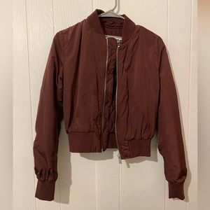 GARAGE DARK RED CROP PUFFER SIZE XS
